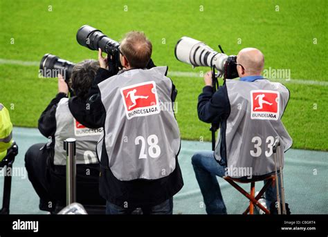 Photographes De Presse Lors D Un Match De Football Dans Un Stade Avec