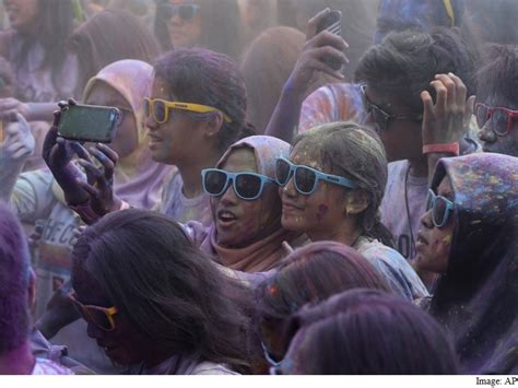 More Selfie Deaths Last Year in India Than Anywhere Else in the World ...