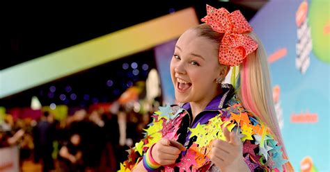 Jojo Siwa Ditches Ponytail And Bow And Shows Wavy Hair On Tiktok