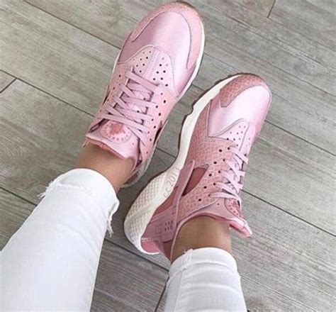 These Pink Sneakers 💘 Black Tennis Shoes Outfit Tennis Shoes Outfit