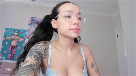 Cute Brunette Bae Blowjob Wankoz