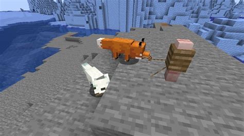 How to Breed and Tame a Fox in Minecraft - Easy Guide