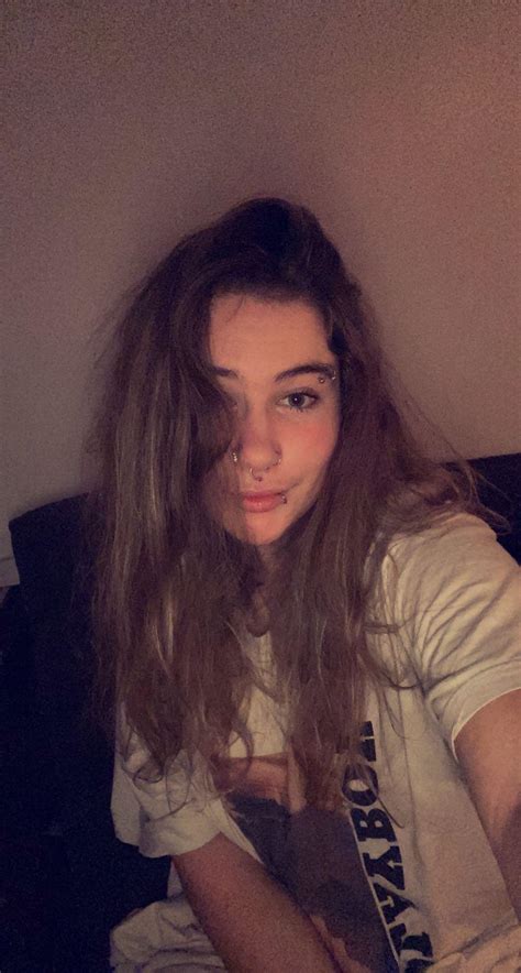 19F What Do You Think Am I Hot R Amihot