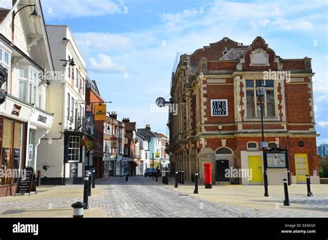 Hemel hempstead old town market hi-res stock photography and images - Alamy