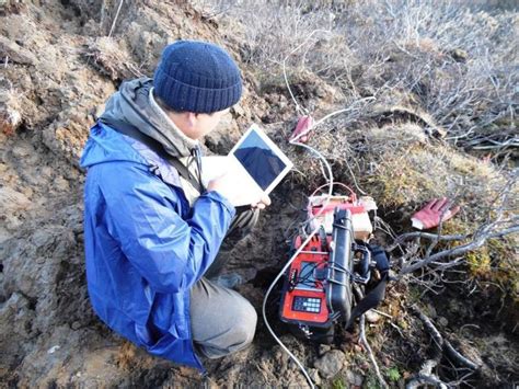 Профессия геолог ☑️ что изучает и чем занимается, какие предметы сдавать