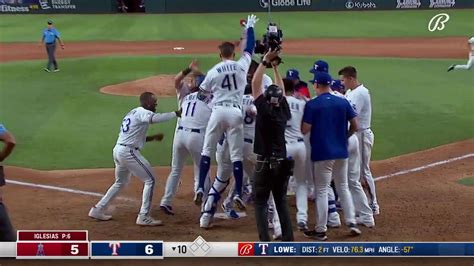 Fox Sports Mlb On Twitter Rangers Win Nathaniel Lowe Walks It Off