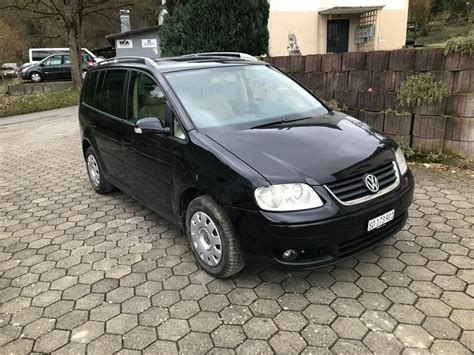 7 Plätze VW Touran 2 0 TDI DSG Automat Leder Sitzheizung Kaufen auf