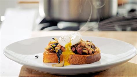 Gordon Ramsays Poached Egg Recipe With Video