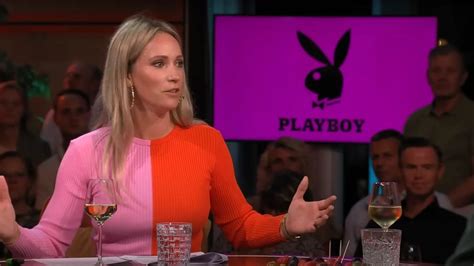 FOTO S Helene Hendriks Straalt Op Vakantie In Zwarte Bikini