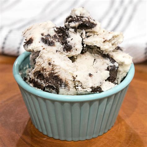 Oreo Ice Cream | RecipeLion.com