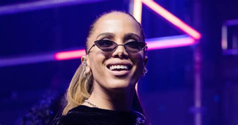 Anitta Posa De Lingerie E Entrega Meus Looks Do Dia T M Sido Assim Fotos Purepeople