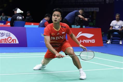 Foto Hasil BWF World Tour Finals Ginting Kalahkan Shi Yu Qi Dalam 3 Gim