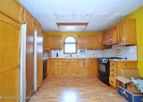 529 Jewett Ave Staten Island Ny 10302 Redfin