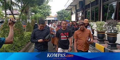 Saat Keluarga Korban Tragedi Kanjuruhan Ramai Ramai Melapor Soal Dugaan