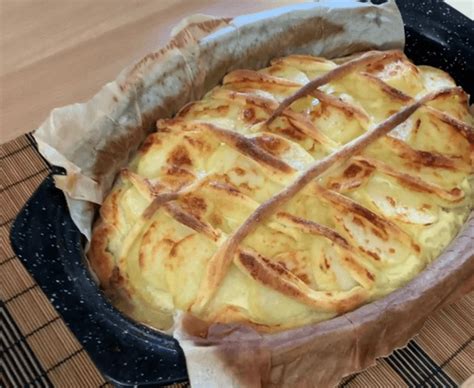 Torta Salata Con Salame E Patate Nel Roaster Cucina Culinaria