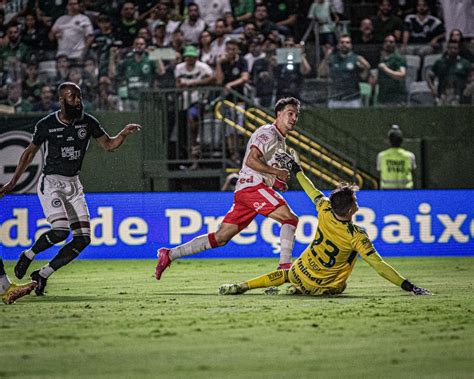 Partidas De Goiás Esporte Clube X Vila Nova Futebol Clube - Vila Nova provoca após empate com o Goiás no Estádio Hailé Pinheiro ...