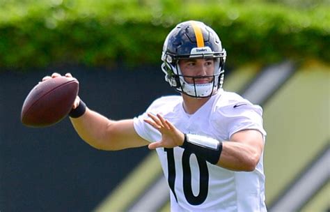 Mitch Trubisky Embracing Life As Steelers Backup Qb Tar Heel Times