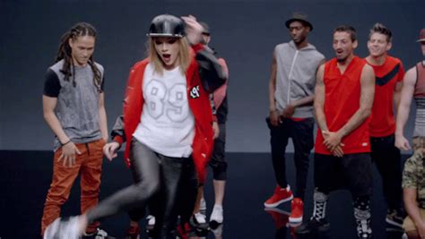 Pop Genius – Taylor Swift's "Shake It Off" Video | Genius