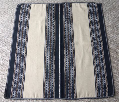 Peruvian Handwoven Aguayo Mesa Cloth Andean Mountain Textile 32 5 X 31