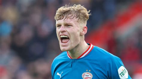 Man Utd And Liverpool To Send Scouts To Psv To Watch On Loan Everton