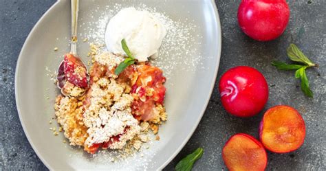 Plum Crumble With Almond Flour And Oat Topping 1 Hr 25 Mins Recipe