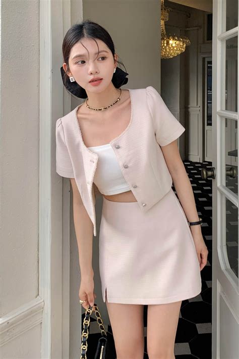 LE LOMI TRIM SHIMMER TWEED TOP IN NUDE ARIMEE MAISON DE MEE