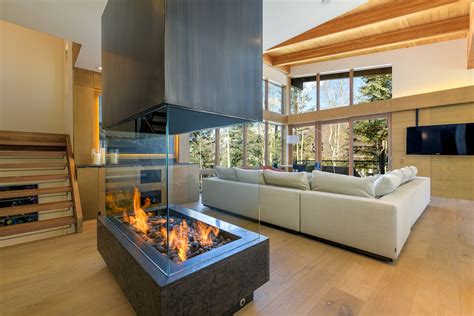 Vail vs Aspen | Luxury Vacation Rentals | InvitedHome