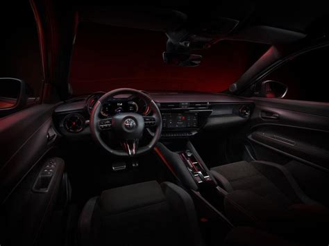 A sólo días de su estreno Alfa Romeo anuncia que le cambiará el nombre