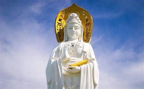 Who Is Guanyin In Chinese Mythology Bodhisattva Of Compassion