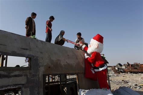 Santa Sightings Around the World Photos - ABC News