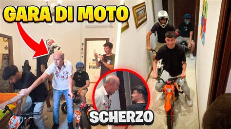 SCHERZO GARA di MOTO in CASA a MIO PAPÀ LEGGENDARIO YouTube