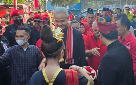 Ganjar Pranowo Tiba di Lombok, Terdengar Teriakan Presiden 2024