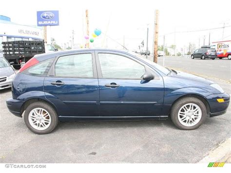 2004 Twilight Blue Metallic Ford Focus ZX5 Hatchback 17824055 Photo 4