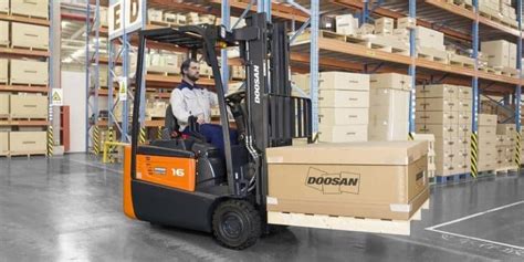 New Doosan 7-Series Electric Forklift