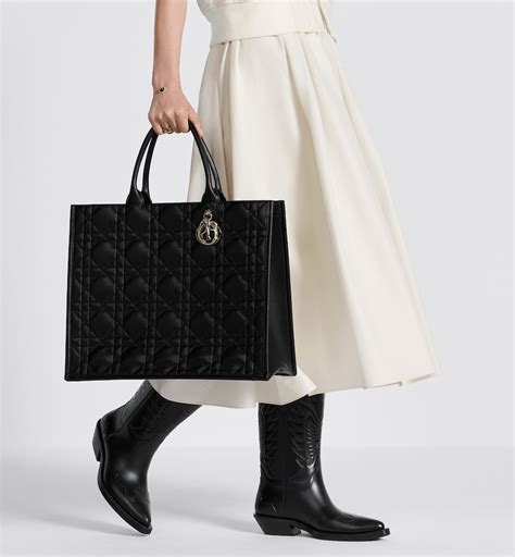 Designer Tote Bags — Women's Leather Goods | DIOR