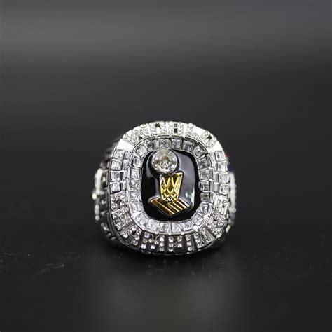 Miami Heat 2006 Dwyane Wade NBA championship ring - MVP Ring