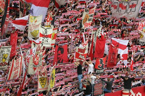 VfB Ultras Commando Cannstatt sammeln Spenden für Flutopfer in Italien