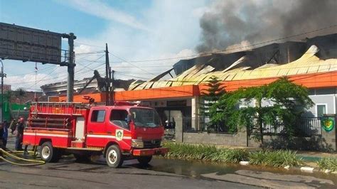 Pengunjung Rs Salak Panik Saat Muncul Ledakan Dari Sebuah Ruangan