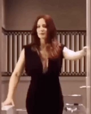 Simone Simons Elize Ryd Sex Gifs Porn XXX GIFs 3830150 PICTOA