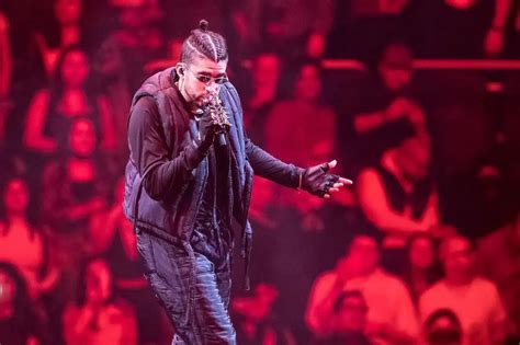 Pin by Dayra Muñoz on Bad bunny in 2022 Red leather jacket Leather