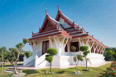 Stockfoto Lumbini Nepal Dec 10 2017 The Royal Thai Monastery In