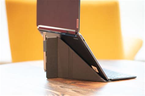 Lenovo Yoga Book 9i hands-on: the dual-screen future - The Verge