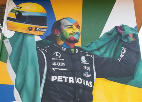 Lewis Hamilton Ganha Mural Do Artista Brasileiro Kobra Em S O Paulo