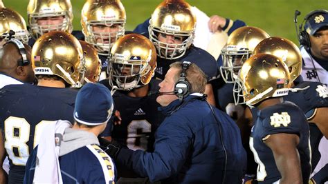 Notre Dame Tops Bcs Standings But Chaos Not Far Behind