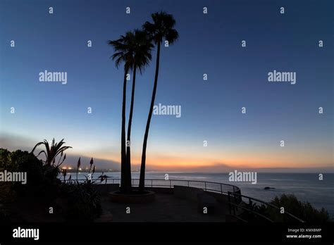 Beach sunrise at Laguna Beach, California Stock Photo - Alamy