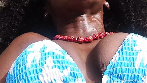 Ebony Milf Gets Her Pussy Eaten At The Pool Feat Blackswanxxx By Fansly Xhamster