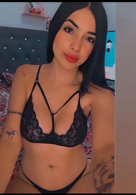 Hola mis amores me llamo Melissa contáctame MilPasiones