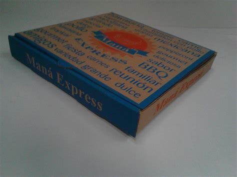 Caja De Pizza Cuadrada Con Logo Personalizado En Carton Servilletas Y