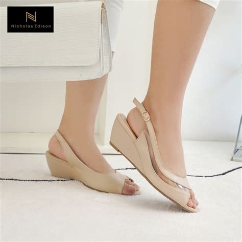 Promo Nicholas Edison Wedge Dina Beige Sandal Wedges Mika Terbaru