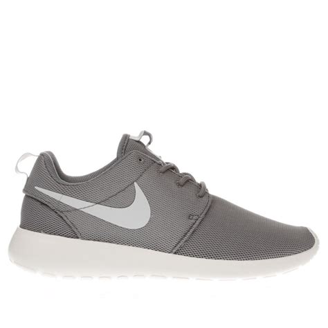 Nike Roshe One Womens Trainers Grey FOOTY